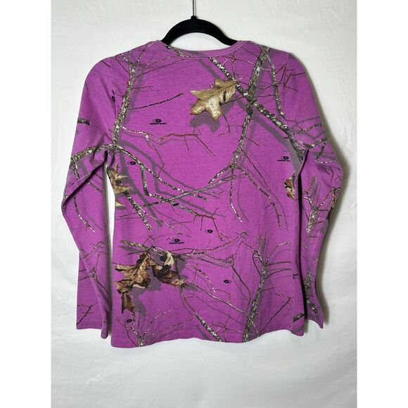 Mossy Oak Women's Outdoors Purple Camo Long Sleeve V-Neck Tee, Size M - Picture 3 of 3
